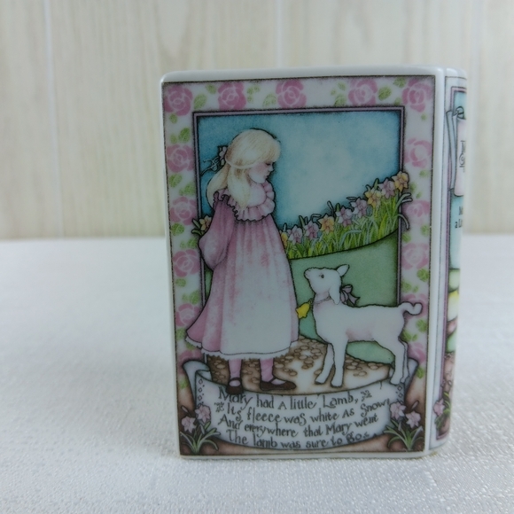 3.3" Enesco Karen Hahn Vintage 1987 Mother Goose Book Ceramic Bank Fairy Tale. - Picture 8 of 13